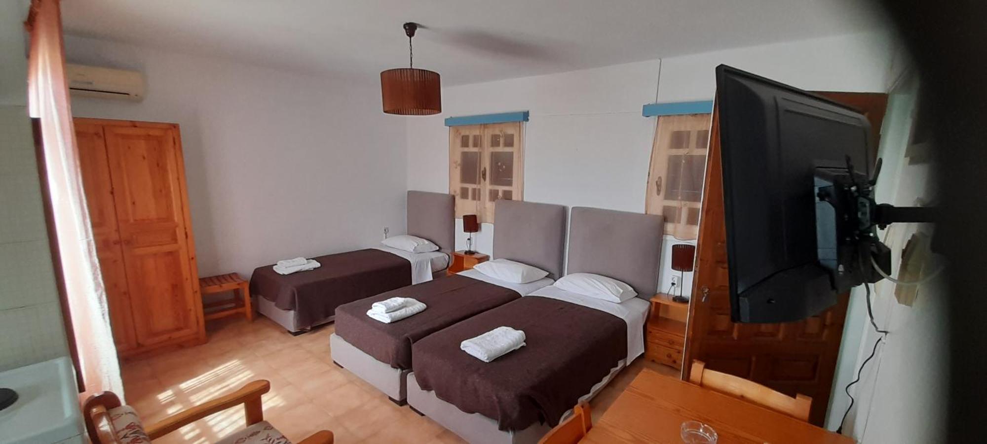 Pension Selenti Tinos Bagian luar foto